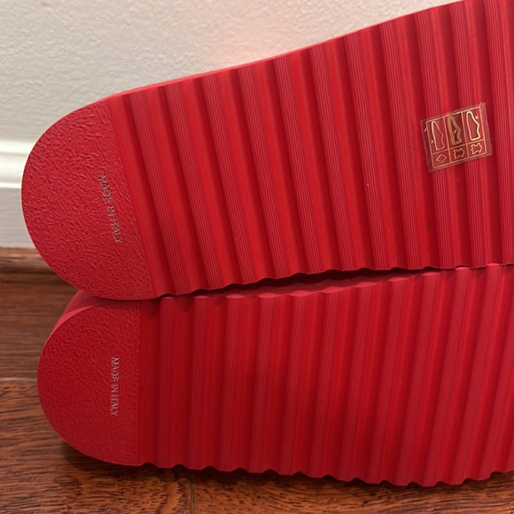 VERY RARE! Chanel Lambskin Sandal in Pink, Red, Purple, Orange (never worn) - Picture 6 of 8